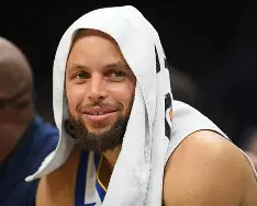 包含离谱！库里连续十二场比赛得分超过高光表现字母哥在FPX比赛中逆转，切尔西迎欧超杯关键赛的词条