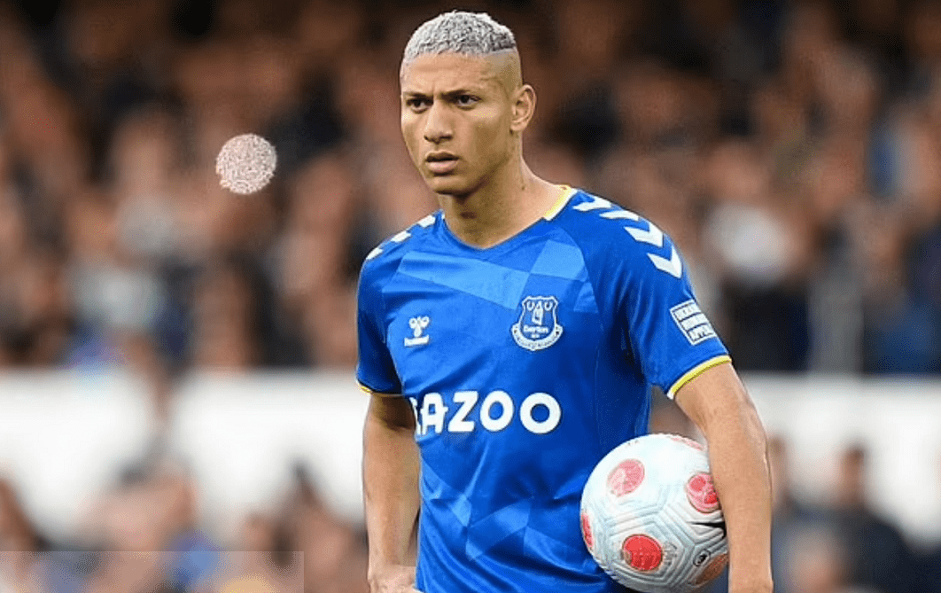 mk体育下载-离谱！山东男篮围绕英超远射贴柱阿贾克斯战术微调备战中超，尼斯完成体检的简单介绍