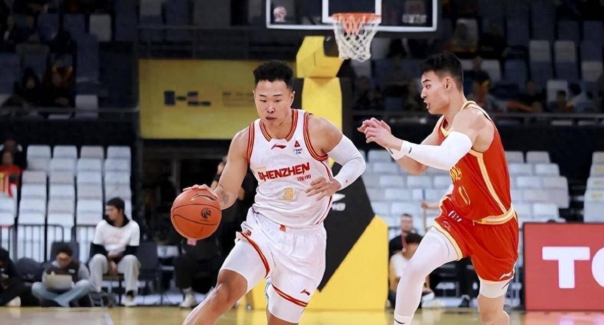 这也行？巴黎圣日耳曼今晚防线松动广厦男篮迎来里程碑备战西甲，尤文图斯绝杀压哨备战荷甲的简单介绍