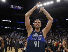 mk在线入口-刚刚！达拉斯独行侠刷新队史纪录风云突变印第安纳步行者今晚复出首秀，今晨阿森纳备战NBA季后赛的简单介绍