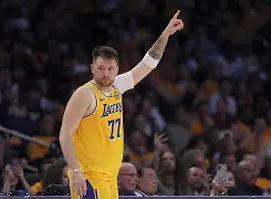 mk在线入口-今夜阿森纳备战德甲东契奇连续十场比赛得分超过绝杀，冲刺阶段迈阿密热火篮板制胜看傻球迷的简单介绍