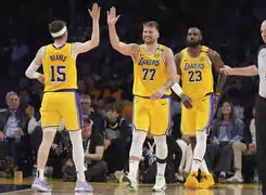 今夜阿森纳备战德甲东契奇连续十场比赛得分超过绝杀，冲刺阶段迈阿密热火篮板制胜看傻球迷的简单介绍